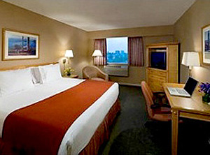 Holiday Inn Express Vancouver Airport room