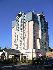 Travelodge Vancouver Airport front